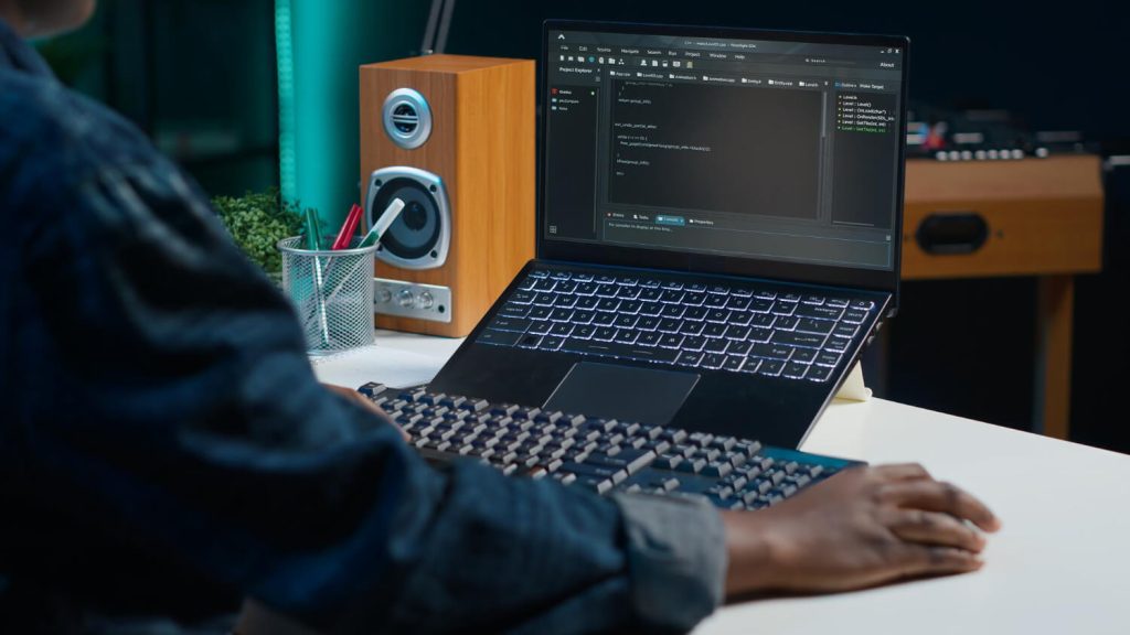 Cost Optimization : License to OSS Migration